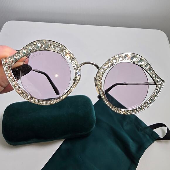 Gucci Crystal Lips Rhinestone Cat Eye Sunglasses Round Lenses Light Lilac